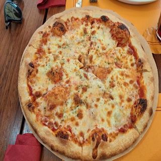 Pizza Cuatro Quesos (30 Cm.)