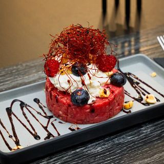 Tartare di Fassona Piemontese Battuta a coltello dello chef.