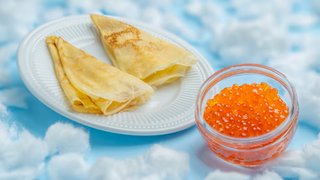 Palačinke sa crvenim kavijarom