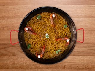 Fideuà de gamba rayada para dos