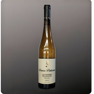 Dona Paterna (vinho verde)