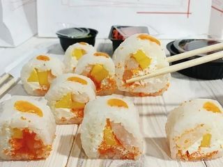 Рол в рисисовому папері з креветкою. (480 гр.) (10 шт./480g)