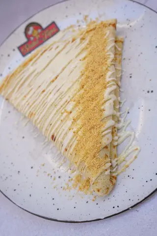 62. Cheesecake kikiriki palačinka + Coca-Cola 0,5l
