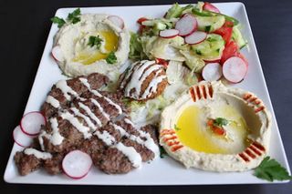 Combinado kafta con ensalada (sin gluten/halal) - مشكل كفتة