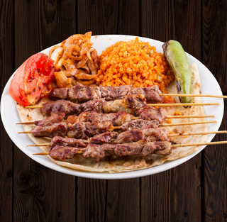 Порция агнешко шишче