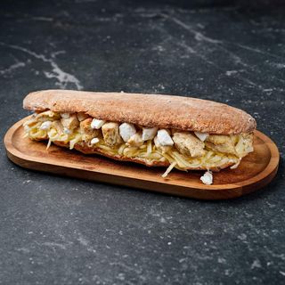 Sendvič sa piletinom i fetom