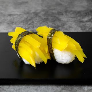 Nigiri Rábano Japón (2 pzs.)
