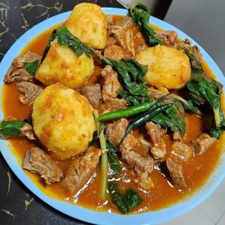 Mbuzi Tumbukiza 1kg + Veggies