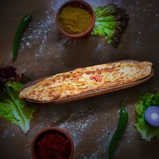 PIDE CU CASCAVAL