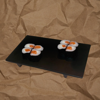 77. Maki Salmón con Philadelphia (8 Pzs.)