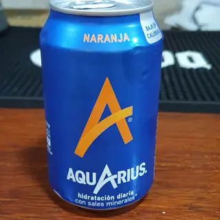 Aquarius Naranja lata 330ml.