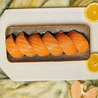 (6P) Nigiri Salmón