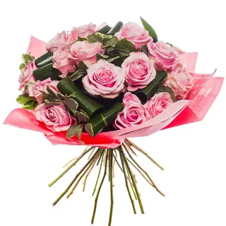 Buchet cu 19 trandafiri roz si verdeata