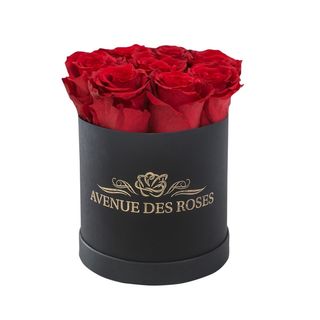 7 trandafiri criogenati rosii in cutie neagra