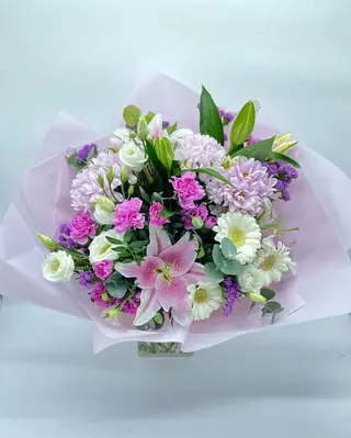 Ramo De Flores Del Florista Mediano