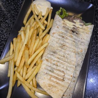 Durum kebab quijo com batata