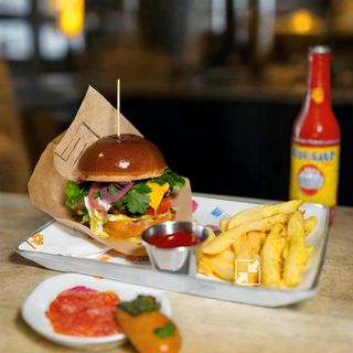 ГОСТРИЙ, ЦІКАВИЙ, ПРИКОЛЬНИЙ БУРГЕР