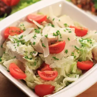 Salată caesar
