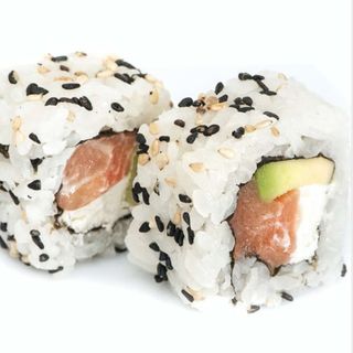 45. Cali salmón roll (8 pzs.)
