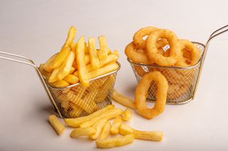Onion rings + cartofi