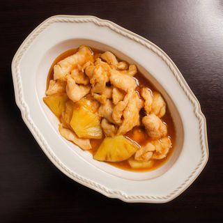 159. Pollo con ananas