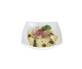 Pasta ravioli sa sirom