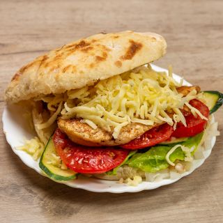 Pileći file sa kačkavaljem