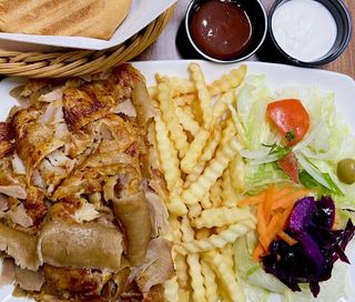 Menú Plato Kebap + Bebida