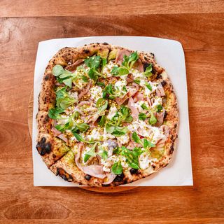 Pizza Pesto Pistacchio e Burrata