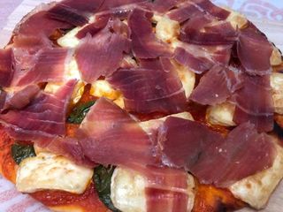 Pizza Serrano (28 Cm.)