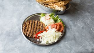 Pljeskavica u lepinji 200g