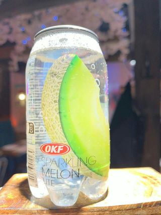 okf Sparkling Melon gazowany napój o smaku melona 350 ml