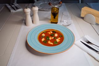 Supã cremã de roşii cu bufala 