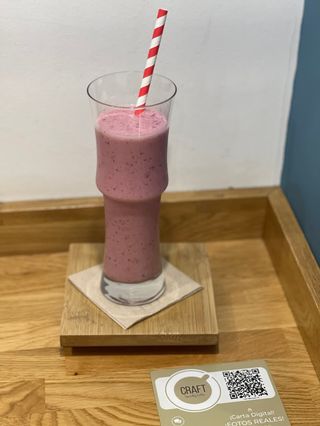 Batido De Fresa Con Arándanos Más Frambuesa Y Soja (450 Ml.)