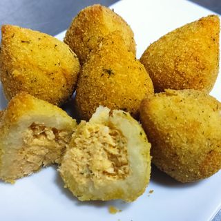 Coxiñas de pollo  ( 6 UDS )