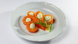 ორაგული  კრემყველის და ტარხუნის სოუსით 180 გრ