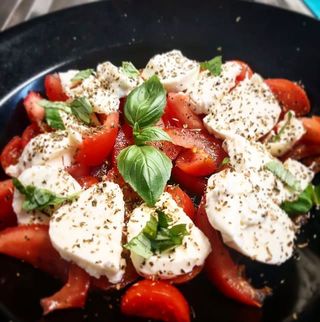 Insalatona caprese