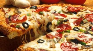 Pizza Americana MEDIUM