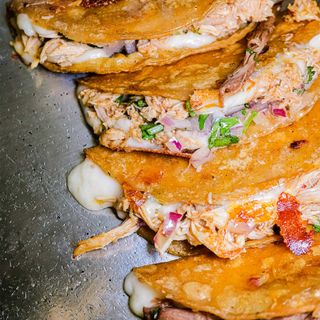 QUESATACO POLLO MEDIODÍA (DC)