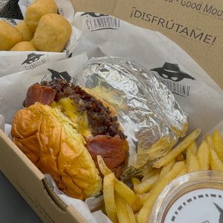 A Cuatro + Entrada (4 Personas)