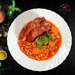 Iahnie de fasole si ciolan