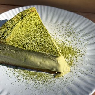 Tarta de Queso Chocolate blanco & Matcha porción