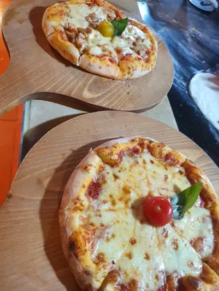  mini Pizza  Margherita
