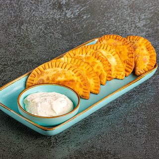 Мини чебуреки (300 г)