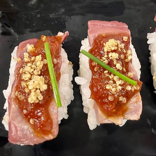 Nigiri de atún (2unidades)