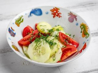 ДМ Салат овочевий зі сметаною