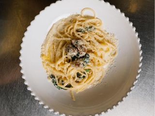 Паста з білими грибами та вершковим соусом (300g)