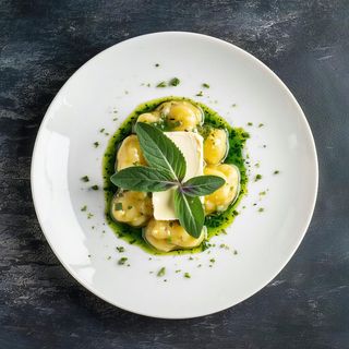 Plin verdi di magro burro e salvia