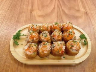 m37a. California Frito com Salmão Braseado