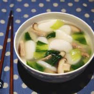 Brodo di gnocchi cinesi 